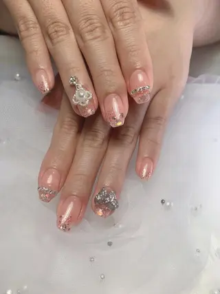 ネイル uu ネイルサロン関内🌼のネイルデザイン
