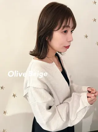ミディアム カラー 市川 千夏のヘアスタイル
