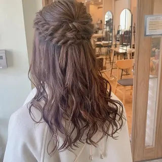ロング ヘアアレンジ NUMBER_ ユイナのヘアスタイル