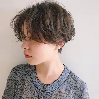 ショート カラー パーマ ヘアアレンジ 松田 亮葉のヘアスタイル