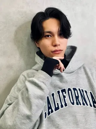 ショート パーマ メンズ 石満 諒 メンズ縮毛矯正のヘアスタイル