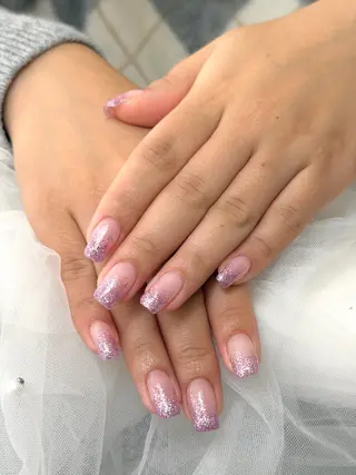 ネイル 池袋Uni nail 上品シンプルデザインのネイルデザイン