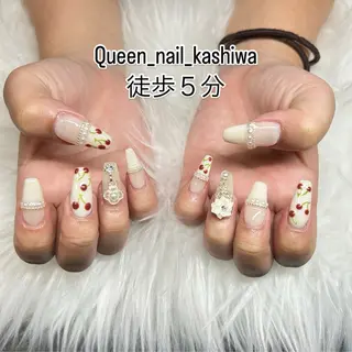 ネイル Queen Nail 柏店　クイーンネイルのネイルデザイン
