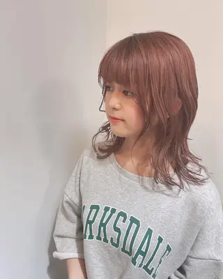 セミロング カラー 💛🤍U too e’s 鎌倉🧸のヘアスタイル