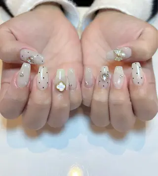 ネイル 村上莉理 ネイリ ストUNELMA所属のネイルデザイン