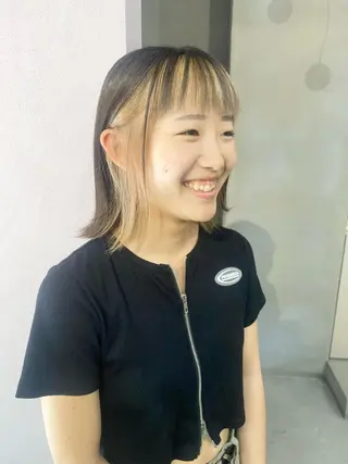 ミディアム カラー 前橋 姫奈のヘアスタイル