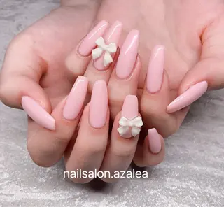 ネイル R inのネイルデザイン