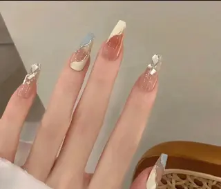 ネイル MoonNail ユリ🌸のネイルデザイン