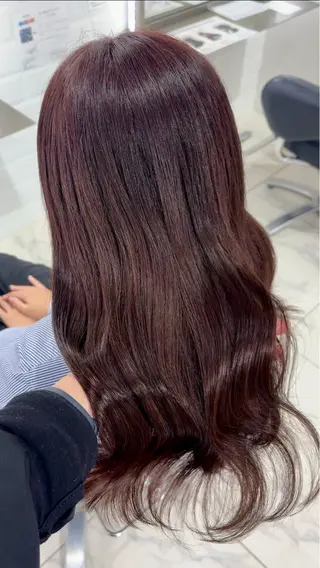 ロング カラー 透明感艶カラー/ 岡田澪香のヘアスタイル