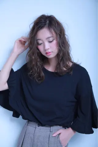 セミロング カラー ヘアアレンジ 烏丸韓国ヘア🇰🇷 ayaka🎀のヘアスタイル