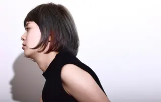 ショート カラー ツジガキ ユウスケのヘアスタイル