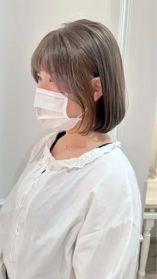 ミディアム カラー 小顔レイヤー/ ベージュ🤍Rieのヘアスタイル