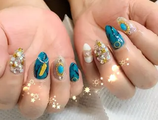 ネイル glitter na ils AYAのネイルデザイン