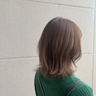 ミディアム 佐々木 優衣のヘアスタイル