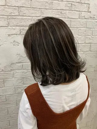 ミディアム 🇺🇸ハイライト特 化美容師🇺🇸漆沢のヘアスタイル