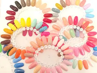 ネイル f'bloom  L’ecrinのネイルデザイン