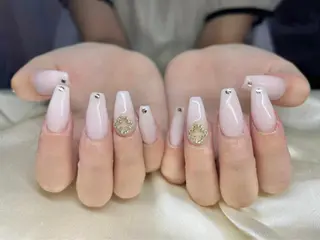 ネイル マツエク・マツパ アイブロウ Nail&eye Belire 新宿のネイルデザイン
