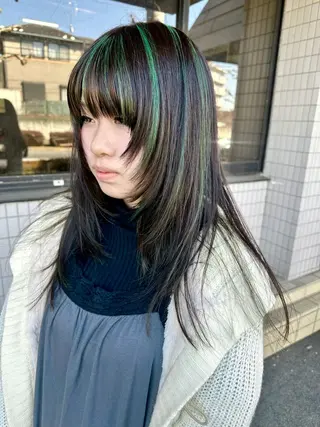 ロング タカツド ユウキのヘアスタイル