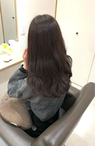 ロング カラー 今田 飛奈のヘアスタイル
