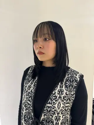 ミディアム 黒染め落とし ムラ修正　ハイトーンのヘアスタイル