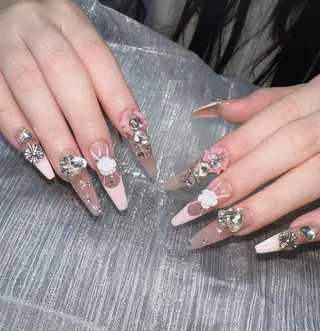 ネイル Lee Nails チップ長さだし専門店のネイルデザイン