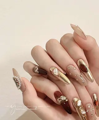 ネイル VIVIAN リサのネイルデザイン