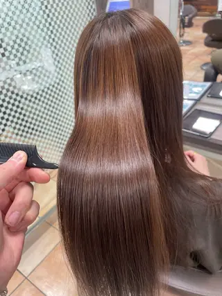 ロング 前田圭哉／ストレート ／艶髪／艶カラーのヘアスタイル