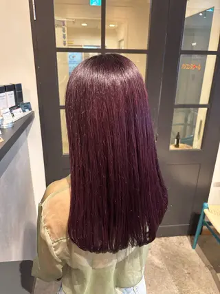 ロング カラー 山科 愛実のヘアスタイル