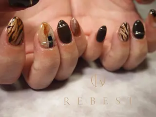 ネイル REBEST京橋 🦋Curumiのネイルデザイン