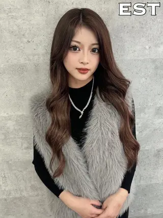 カラー ロング KAZU TACKYのヘアスタイル