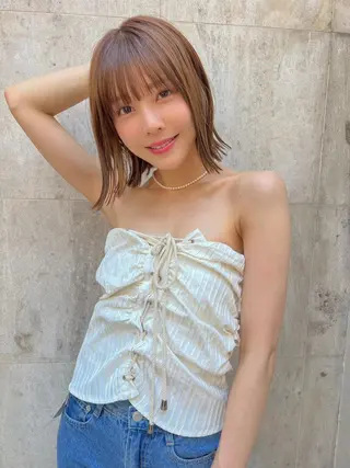ミディアム カラー 似合わせベージュ 🍯ayumi🍯のヘアスタイル