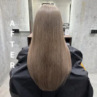 ロング カラー ホワイトブロンド RIKUTOのヘアスタイル
