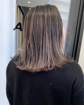 ミディアム カラー ヘアアレンジ 【公式】amble luxe池袋東口🩷のヘアスタイル