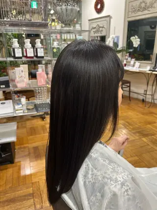ロング カラー ツヤ髪💫髪質改善 透明感カラー仁平創太のヘアスタイル