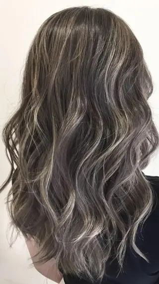 セミロング カラー _WHITE芝本 賢吾【天王寺店】のヘアスタイル