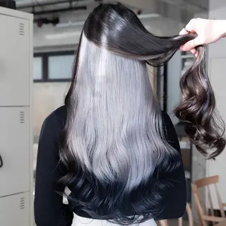 カラー ウルフ/レイヤー/ ブリーチカラーのヘアスタイル