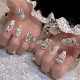 ネイル Shhh ...のネイルデザイン