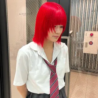 ミディアム カラー MEI🎀つやカラー 🎀レイヤー🎀渋谷のヘアスタイル