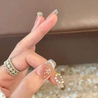ネイル KIMI 🐰のネイルデザイン