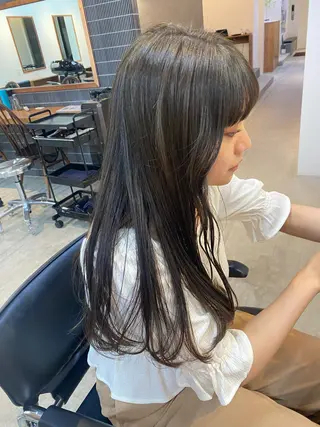 ロング カラー 砂原 ひよりのヘアスタイル