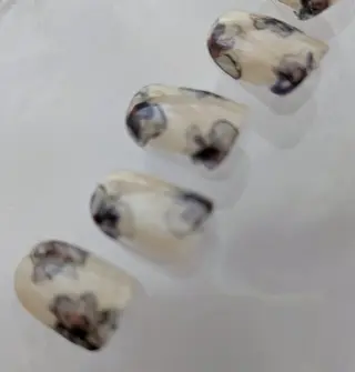 ネイル jolie  ISIHARAのネイルデザイン