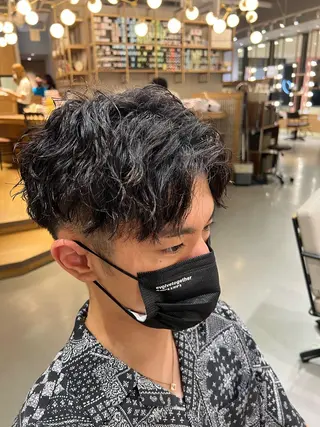 ショート パーマ メンズ 梅田茶屋町メンズ 専門美容師 山元一平のヘアスタイル