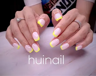 ミディアム めぐみのネイルサロン スタッフ練習のネイルデザイン