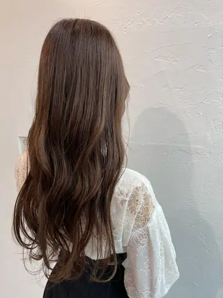 ロング フェミニンスタイル/ 艶カラー/amiのヘアスタイル