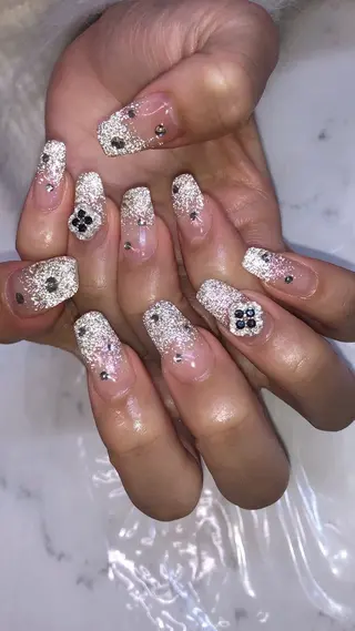 ネイル ✨アン ミユ✨のネイルデザイン