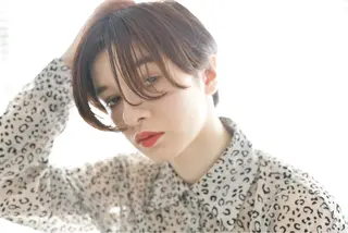 ショート 大久保寿高✨ なりたい色を叶える✨のヘアスタイル