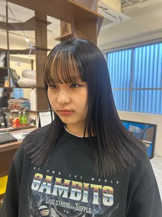 ミディアム カラー ROUIS/ mioのヘアスタイル