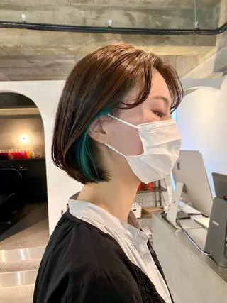 カラー natsune /レイヤーカットのヘアスタイル