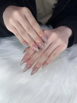 ネイル 冨山 きくののネイルデザイン