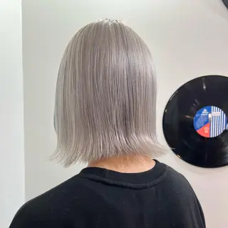 ショート カラー ヘアアレンジ 🧨ブリーチー×ボブ レイヤー💎じゅえるのヘアスタイル